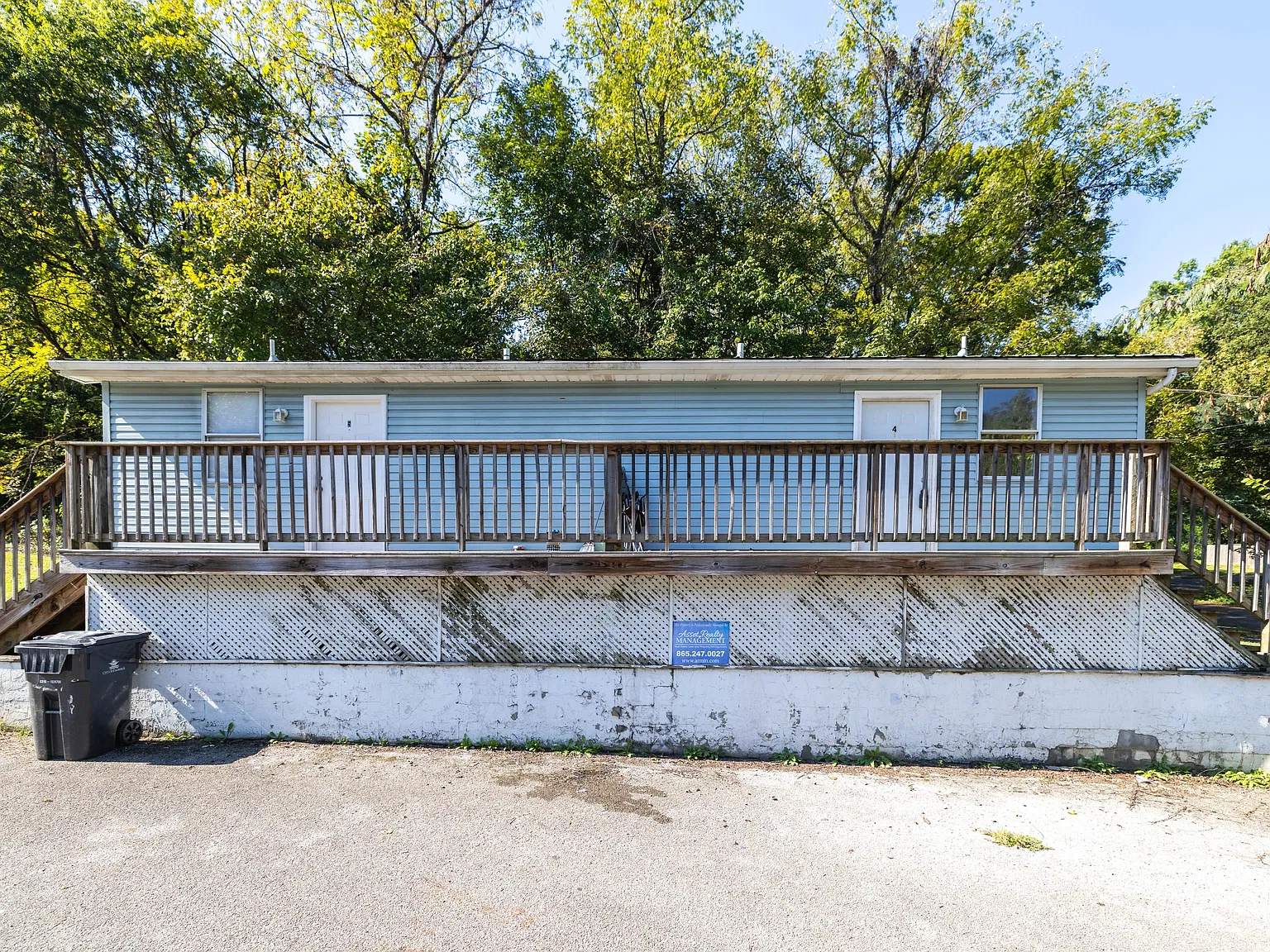 Lester Rd-608.610 — Photo 2