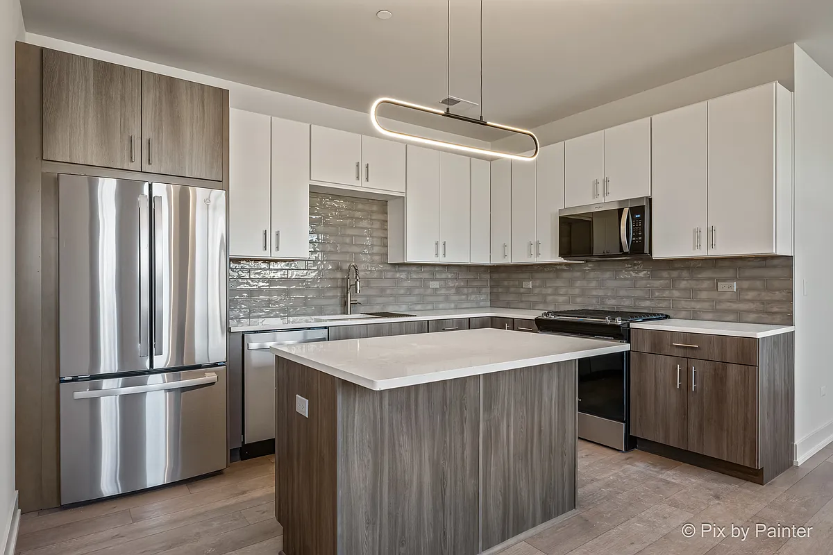 Building Photo - 27 W Park Blvd #101