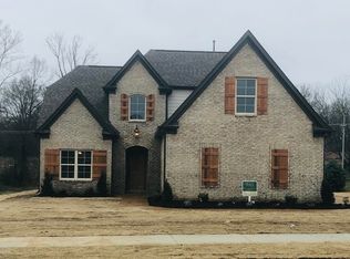 655 Breckenridge Dr E, Nesbit, MS 38651