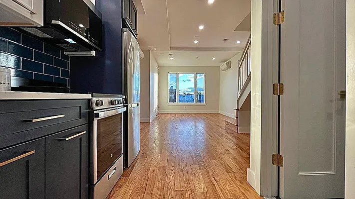 Rented by Doorway NYC, LLC | media 38