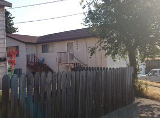 946 N 89th St, Seattle, WA 98103