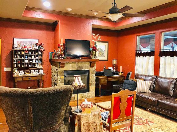 4th image of 130 Quail Dr