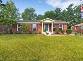 2112 Old Hickory Rd, Jeffersontown, KY 40299