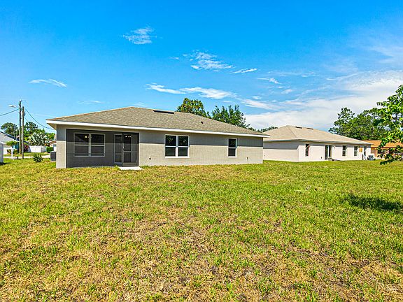 3rd image of 80 Pine Circle Dr