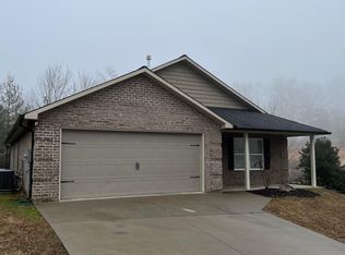 106 Ann Cove Ln, Powell, TN 37849