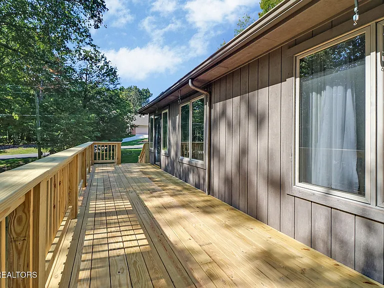 101 Walden Ridge Dr — Photo 31