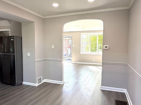 5th image of 8100 Terry St