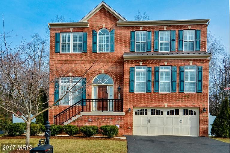 1st image of 235 Bowen Ct