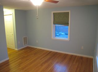10 Middle Street Ct APT 8, Waltham, MA 02451