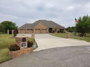 12925 SW 53rd St, Mustang, OK 73064