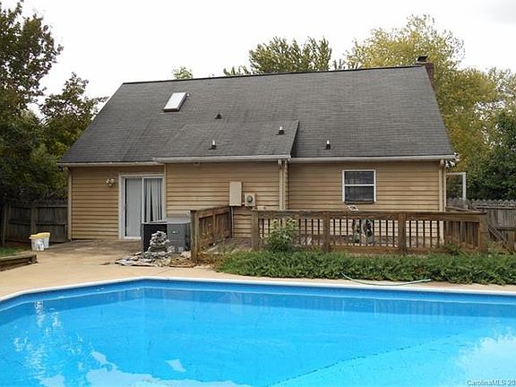 5th image of 1736 Baytree Ct
