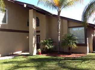 2435 Peacock Ln, Corona, CA 92882