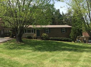 1239 Pleasant View Dr, Cookeville, TN 38501