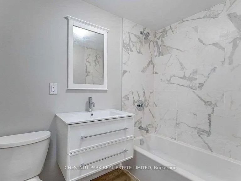 110 Livingstone Ave #LOWER — Photo 11