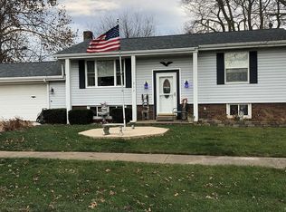 212 Saint Anthony Ct, South Pekin, IL 61564