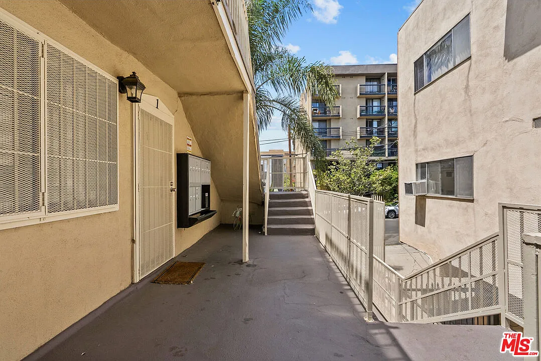 2 bed, 2.0 bath, $2,495 — Photo 4