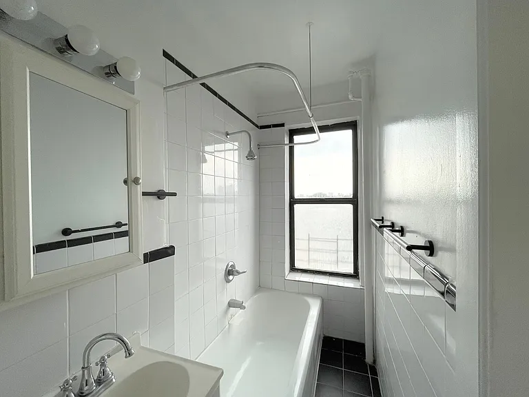 239 Ocean Ave #6L — Photo 14