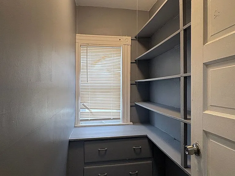 680 W Main Street - Blue Pod — Photo 2