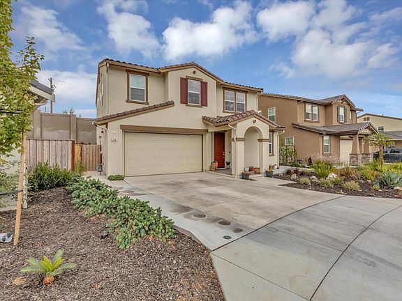 2nd image of 740 Sacramento Way
