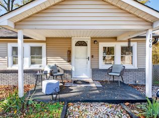 106 Delaware St, Chesnee, SC 29323