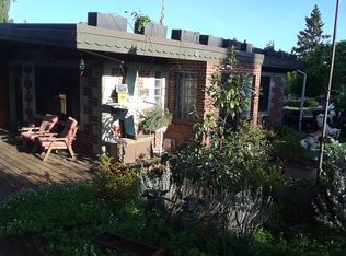 8615 8th Ave SW, Seattle, WA 98106