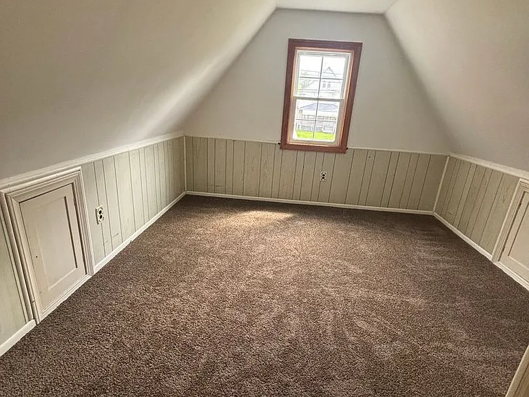 4544 Turney Rd — Photo 8