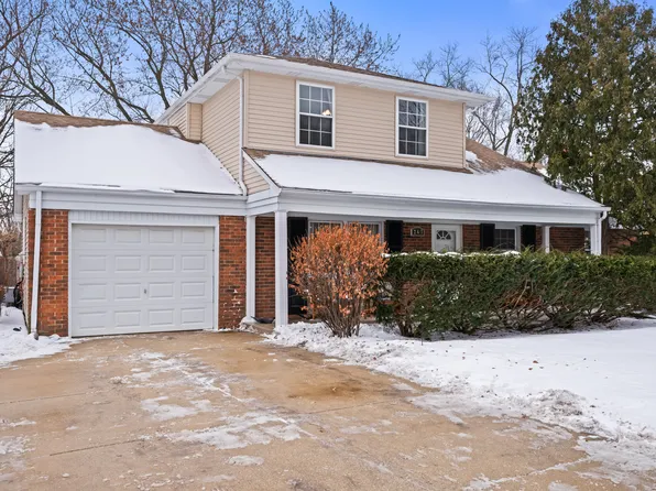 267 Timber Hill Rd, Buffalo Grove, IL 60089