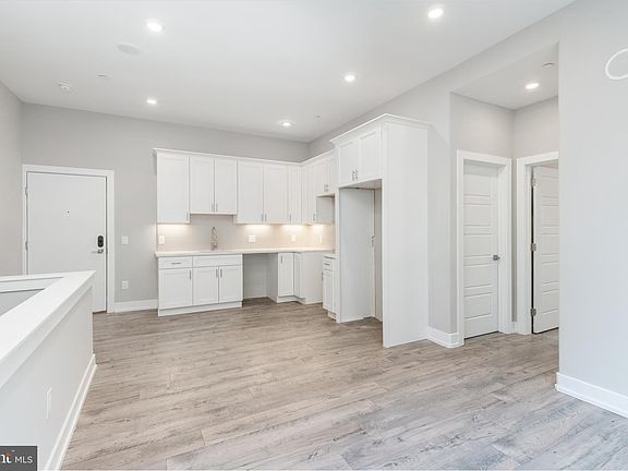 2nd image of 2209 N Broad St #11-101