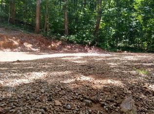 Hinch Mountain Rd, Crossville, TN 38555