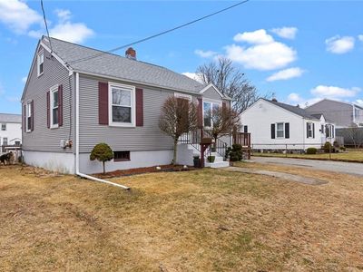 56 Sterling St, East Providence, RI, 02914