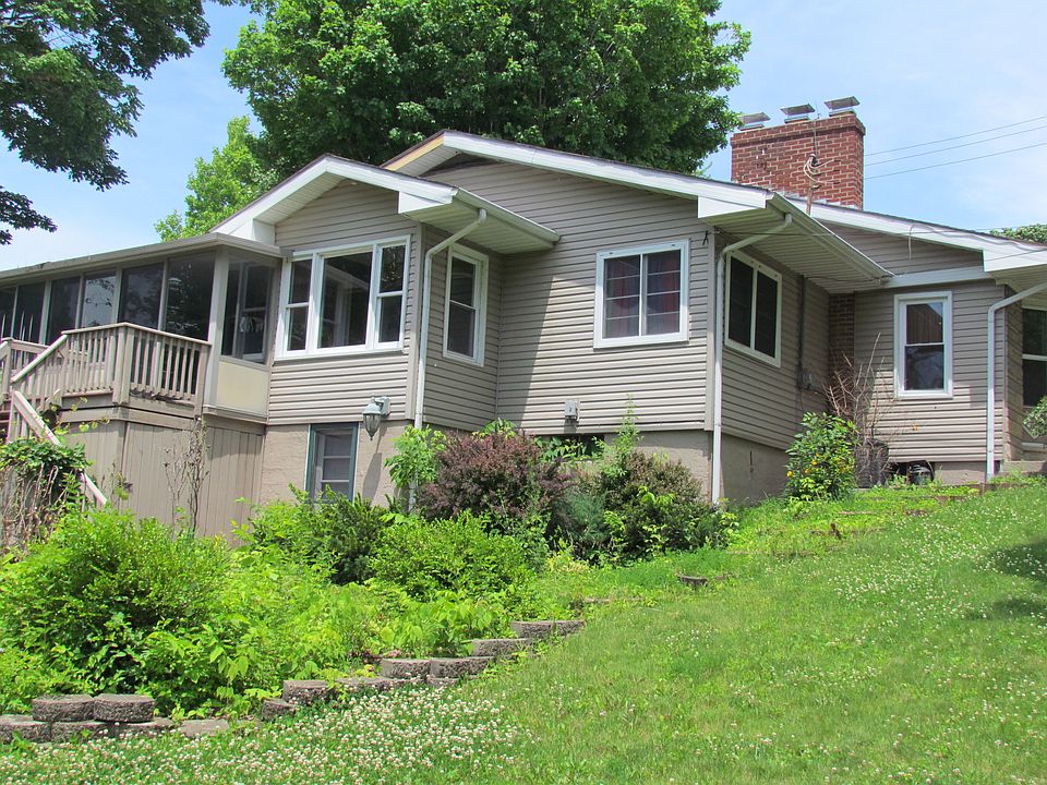 2nd image of 2125 S Lafountain St