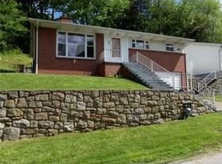 808 Litz Dr, Charleston, WV 25311