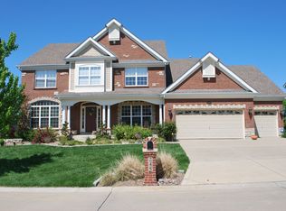 245 Bountiful Pointe Cir, Grover, MO 63040