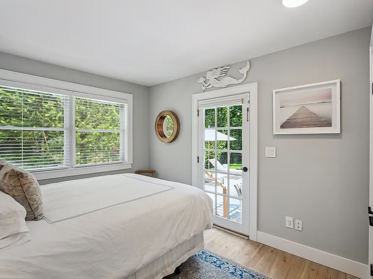 42 Oak St — Photo 13