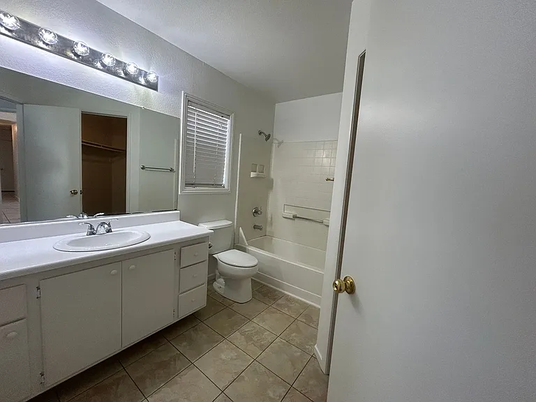 4718 Checker Way — Photo 18