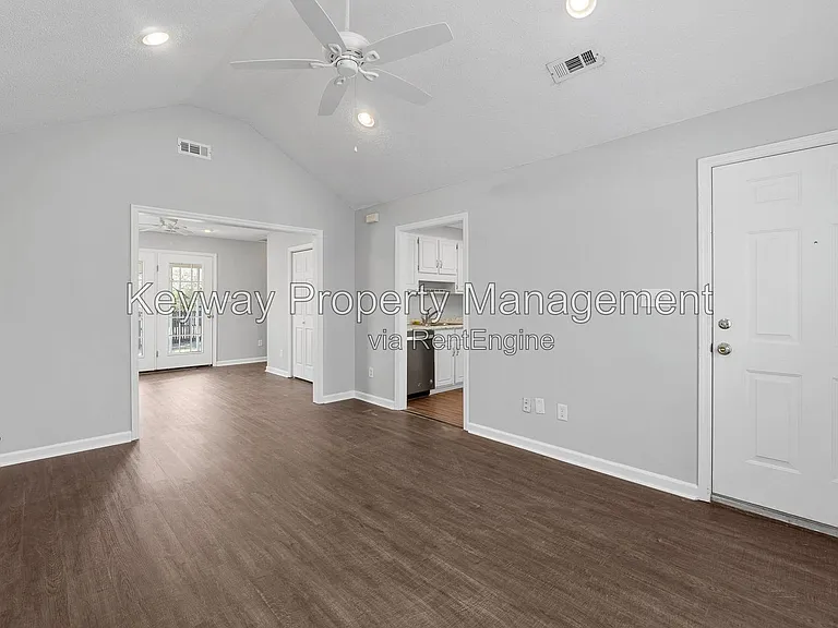 18 Fowkewood Ct — Photo 3