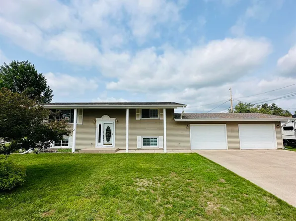 330 S Rose St, Ishpeming, MI 49849
