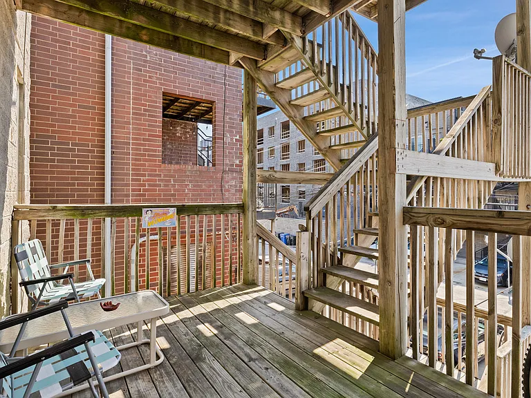 1522 N Bosworth Ave #2 — Photo 16