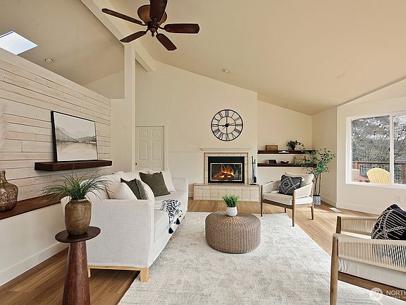 4th image of 5663 Lenz Place