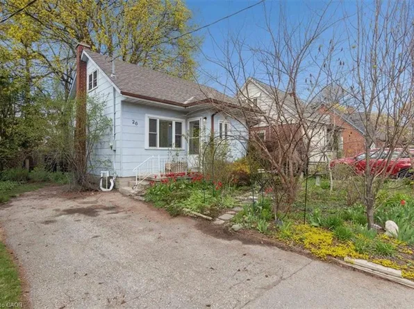 26 Sydney St N, Kitchener, ON N2H 3L5