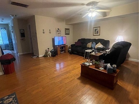 5th image of 7303 Village Woods Ln