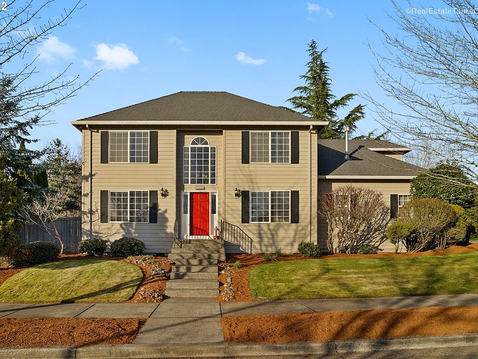 1st image of 3135 NE 13th Ave