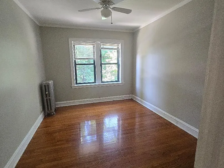 6217 N Artesian Ave #2W — Photo 3