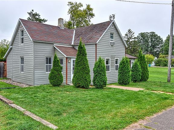 2nd image of 209 N Broadway Avenue
