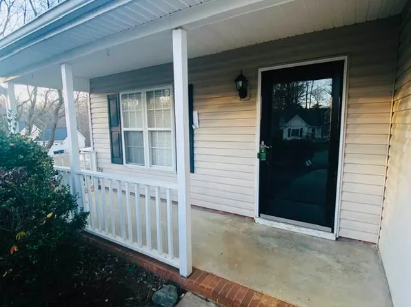 117 Fraizer Creek Rd, Winston Salem, NC 27105