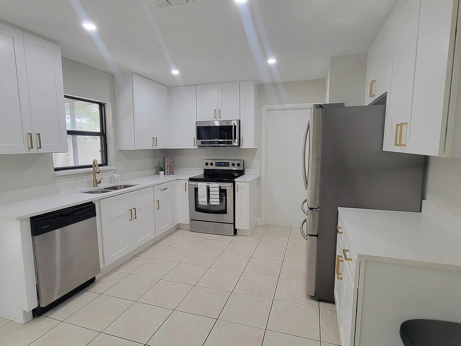 7510 Govern Blvd — Photo 2