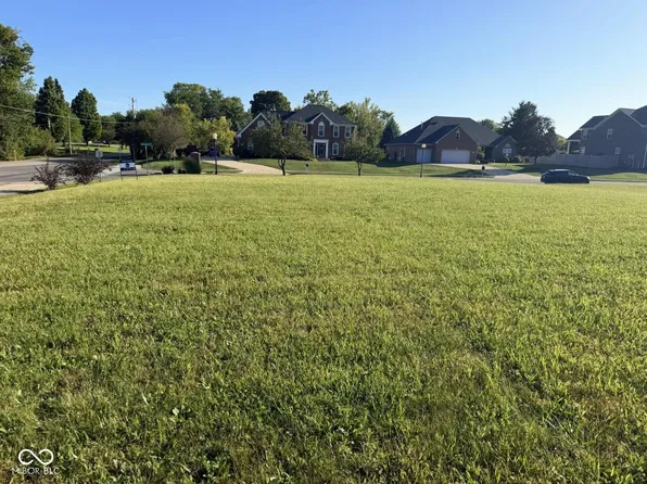 1218 N Buck Creek Rd, Greenfield, IN 46140