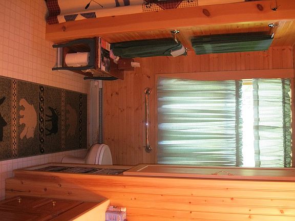 5th image of 1571 E Huron Dr