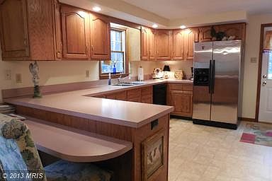 2nd image of 527 Nicklas Dr