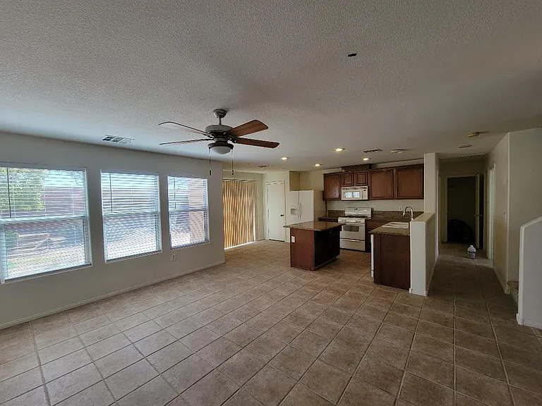 4005 Buteo Ln — Photo 6
